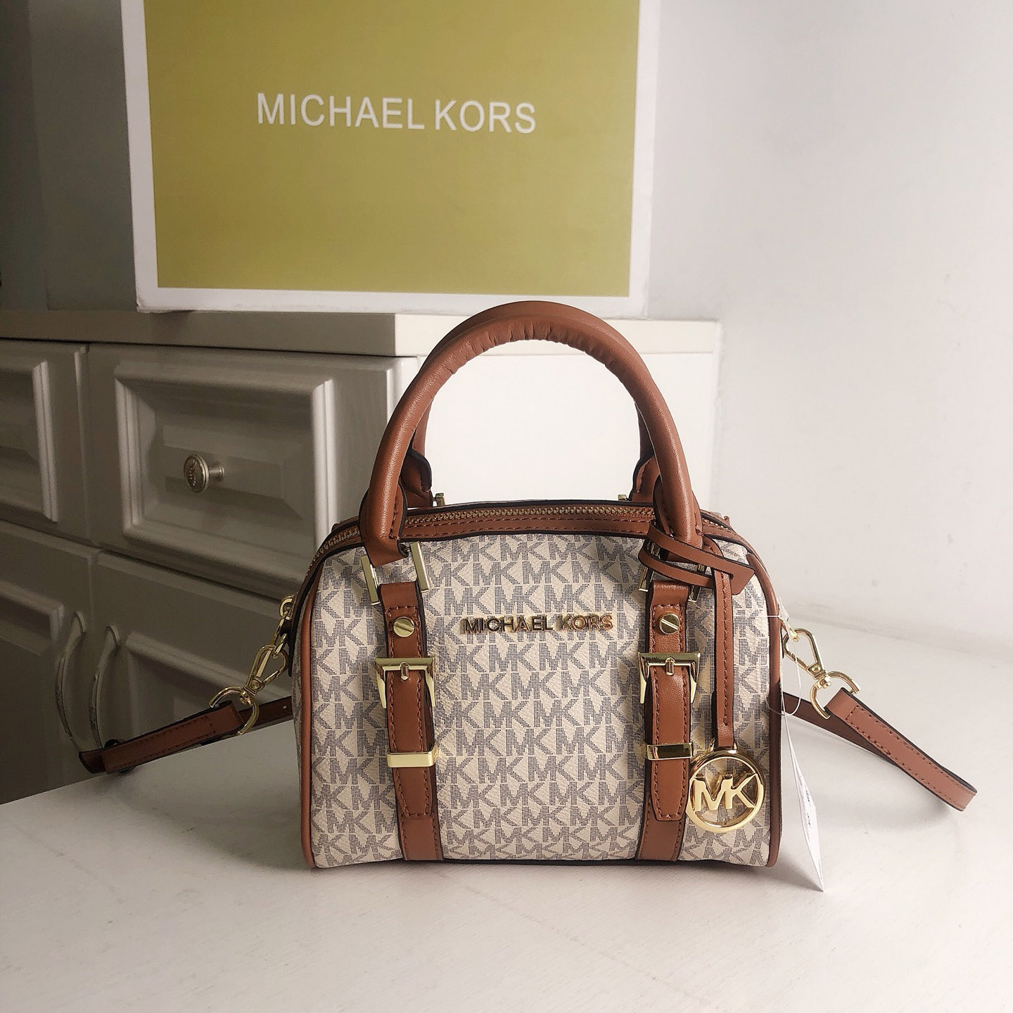 Luxury Lifestyle - New Michael Kors Women Luxury Design