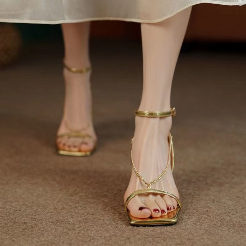 New Summer Fashion Square Toe  - Luxury Lifestyle recension och pris