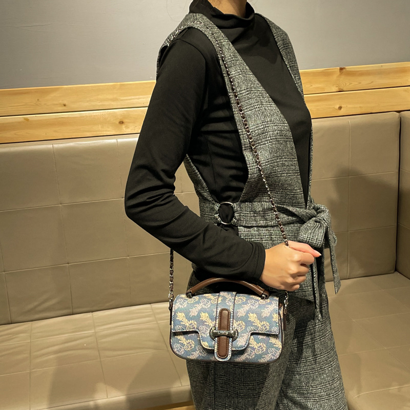 Luxury Hands-Free Designer Dia - Luxury Lifestyle For Women recension och pris