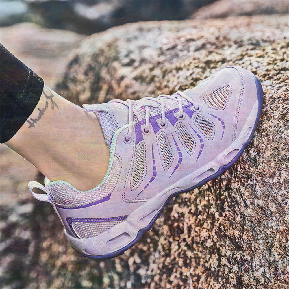 Sumer Round Tip Silver Sneaker - Luxury Lifestyle Dress recension och pris