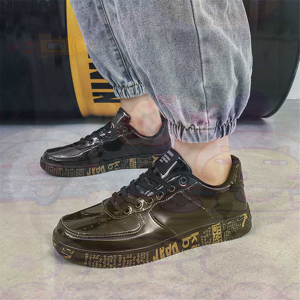 Round Foot Size 45 Sneakers Wh - Luxury Lifestyle Names recension och pris